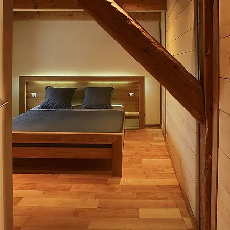 Ferme Du Bois Joli Guest house Marigny (Jura)